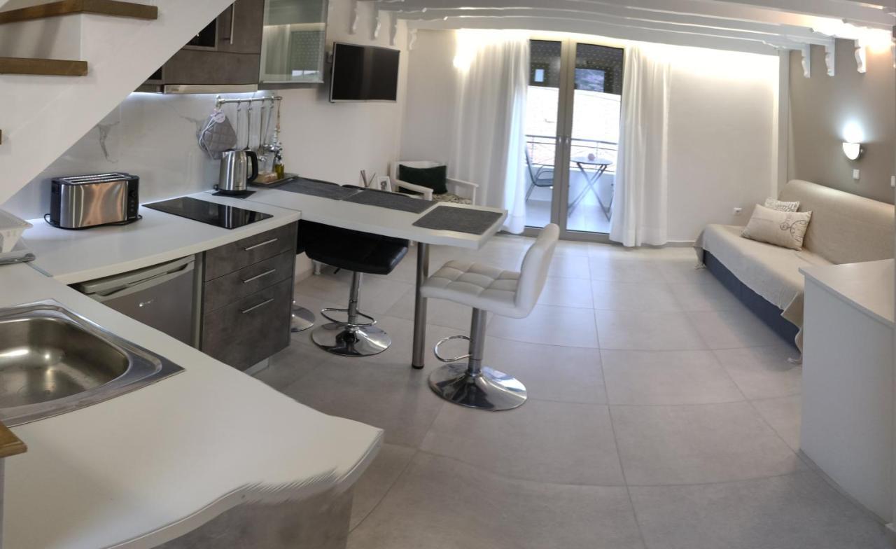 Irida Holiday Apartments 스투파 외부 사진
