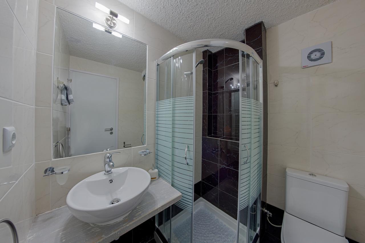 Irida Holiday Apartments 스투파 외부 사진